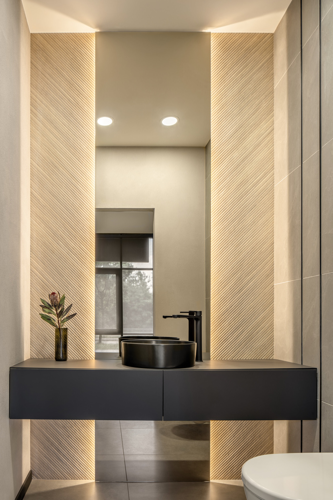 A Minimalist Office by Alta Idea