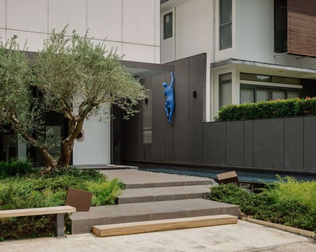 The Blueman House by K2LD Architects