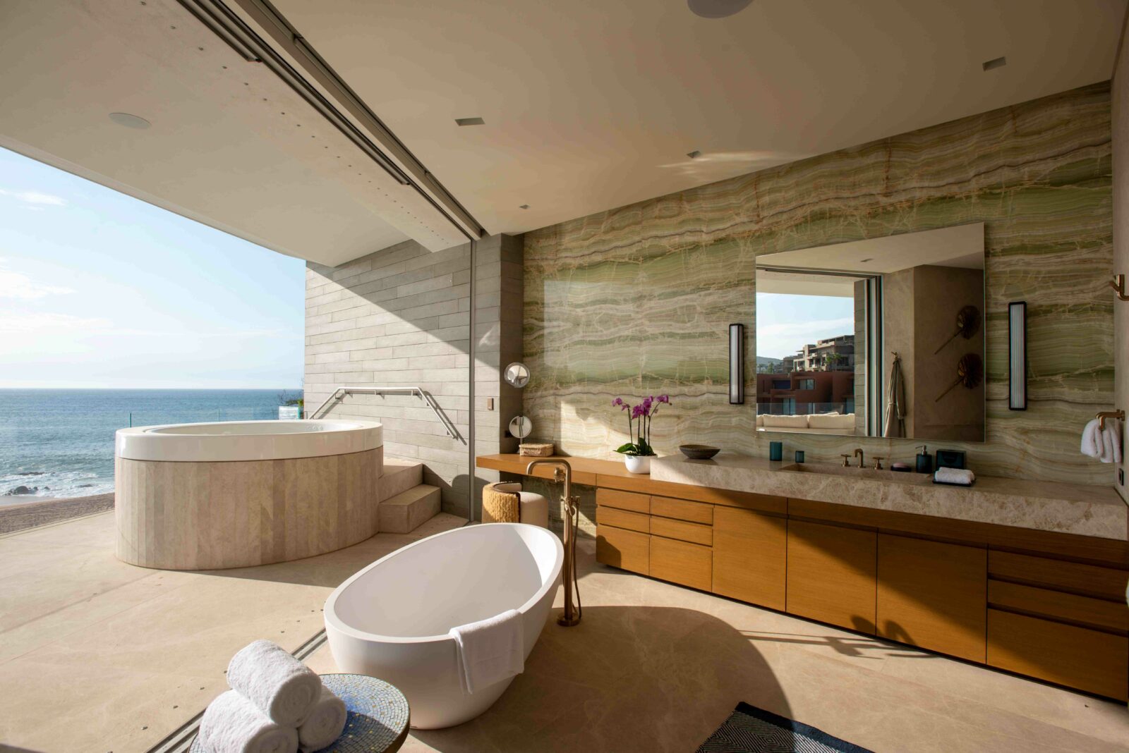 Photo credits: Fernando Marroquín, Jaime Navarro, Oscar Hernández (IMA Guest House)