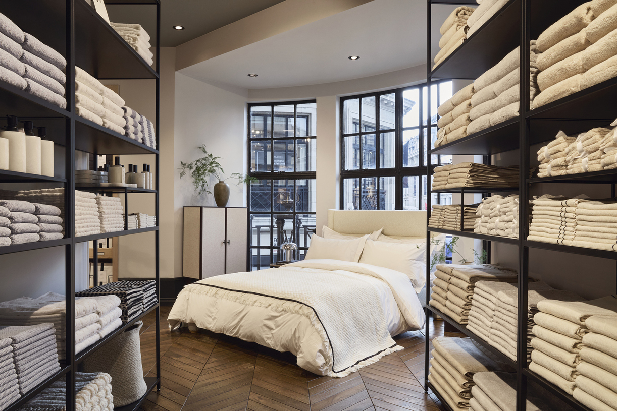 H&M concept store on Regent Street, London