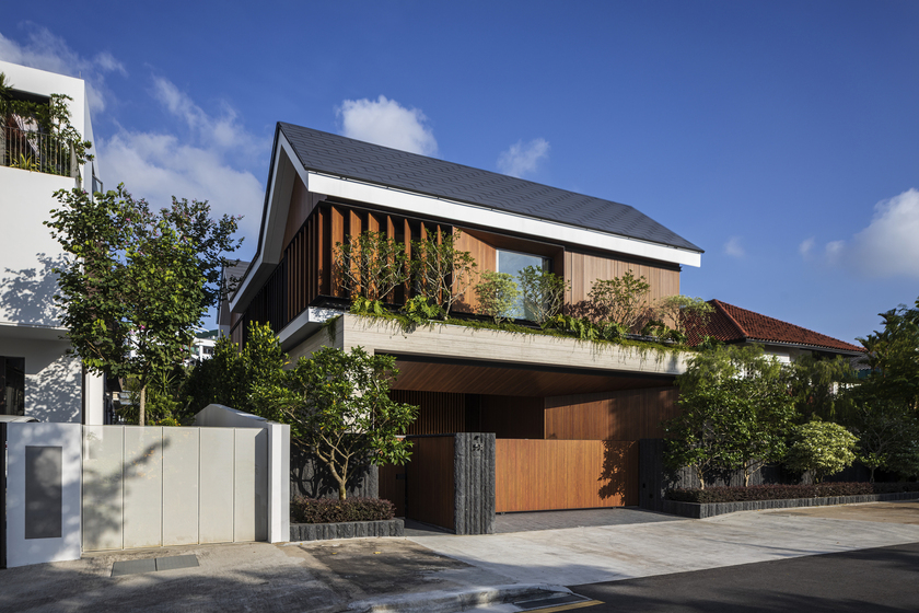 Open Courtyard House by Wallflower Architecture + Design