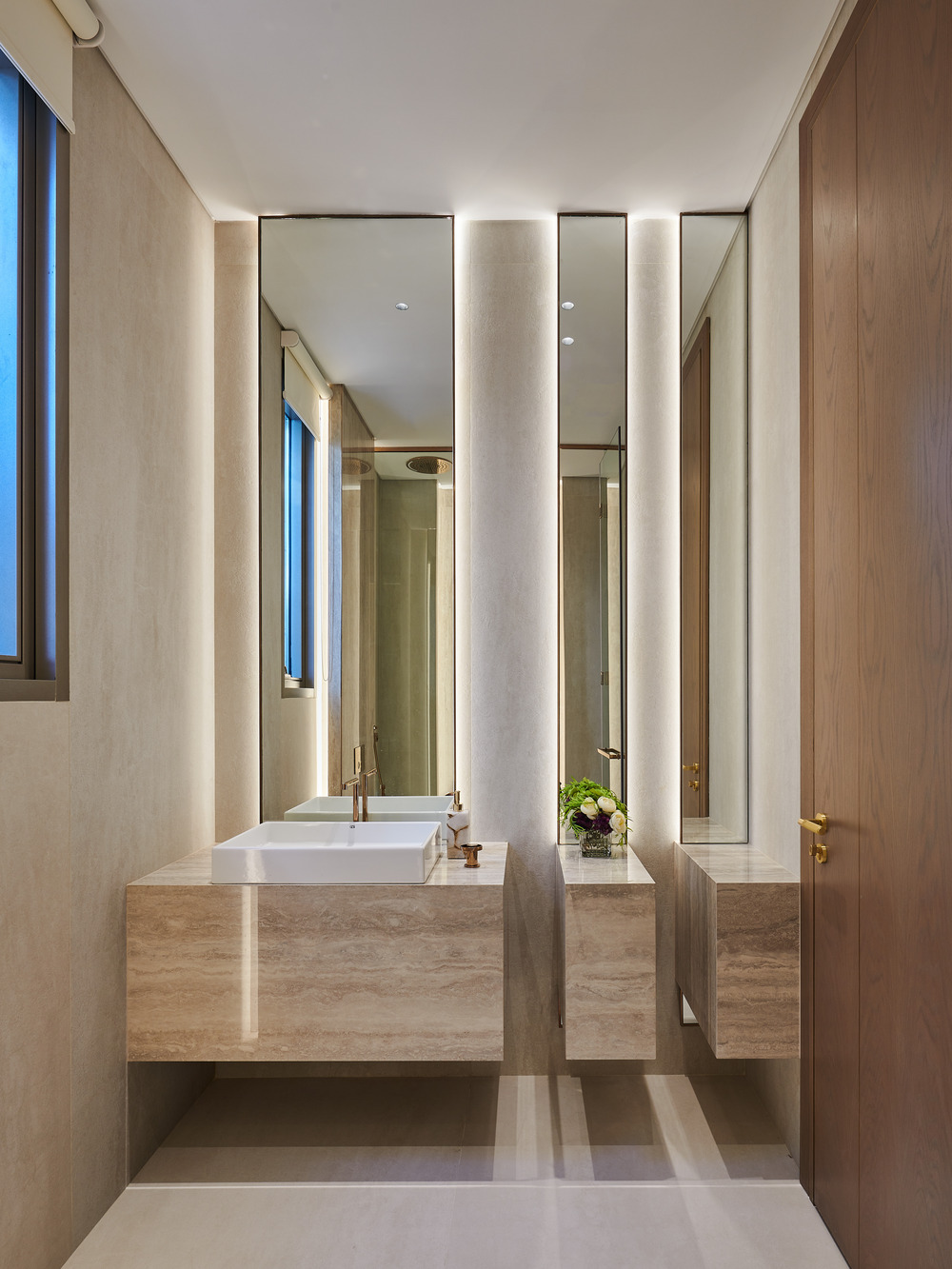 Dubai's New Beachfront Residence by E Plus A Atelier