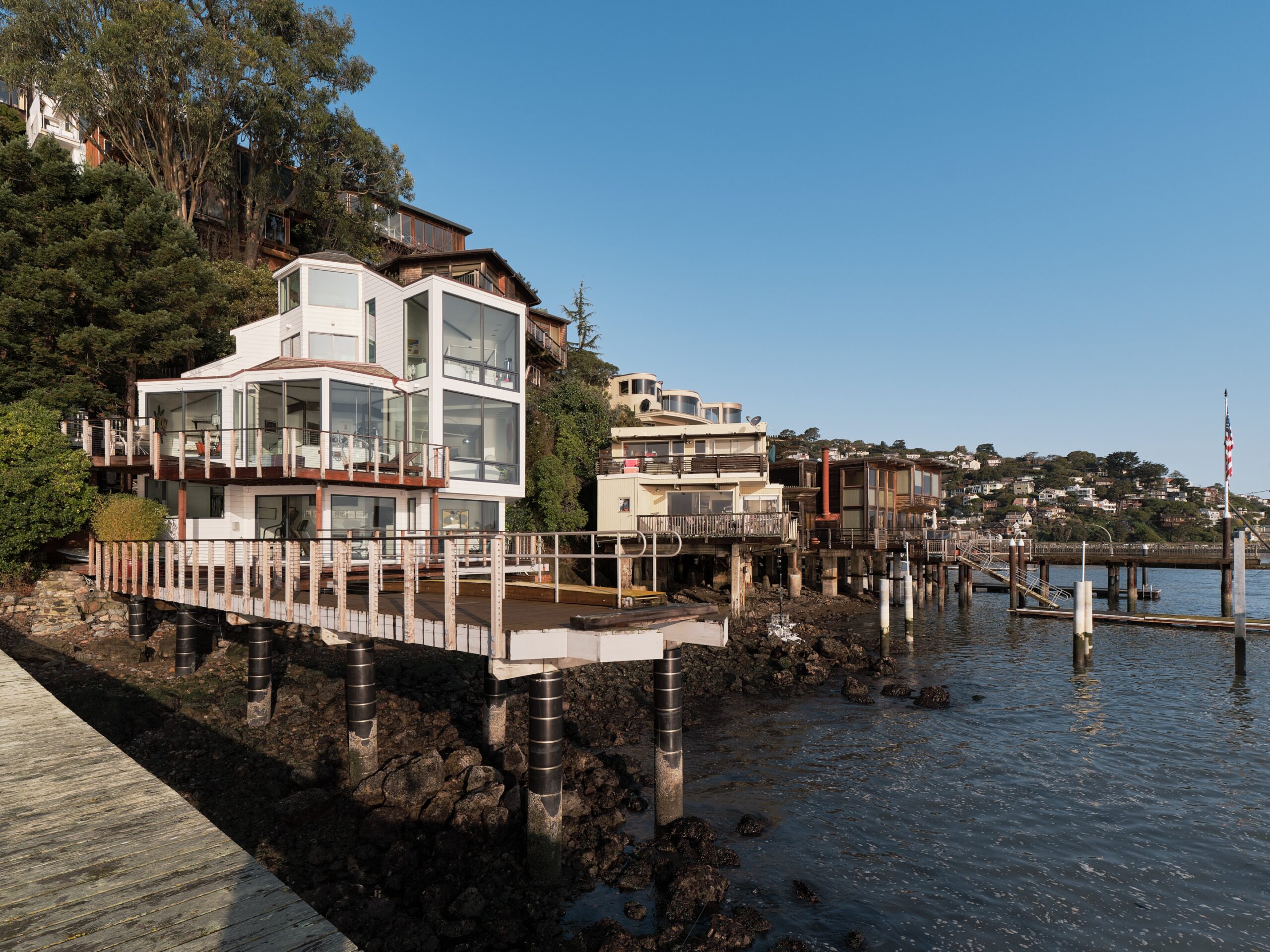 Lighthouse residence