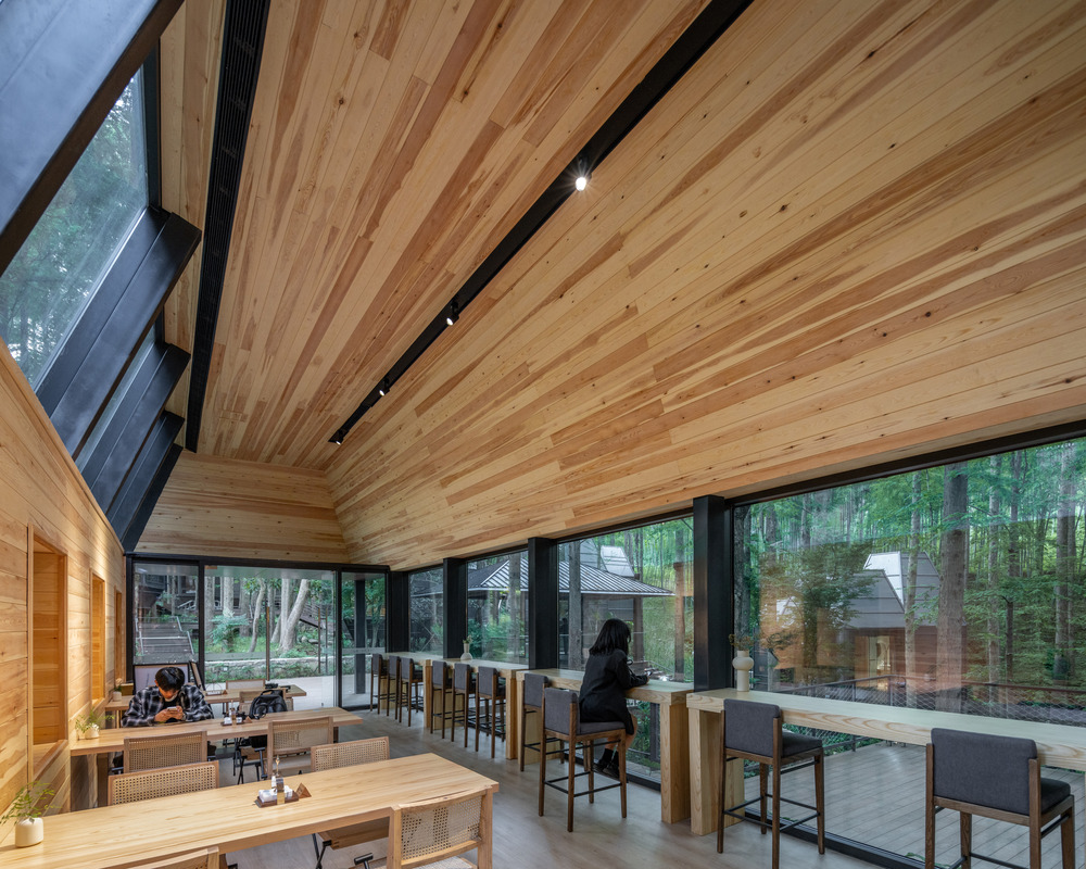 The Dongmingshan Senyu Hotel