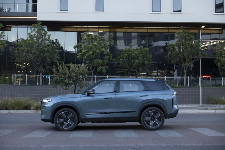 JAECOO’s Chinese Range Rover Forces Us to Rethink Who Owns Luxury - D5 ...