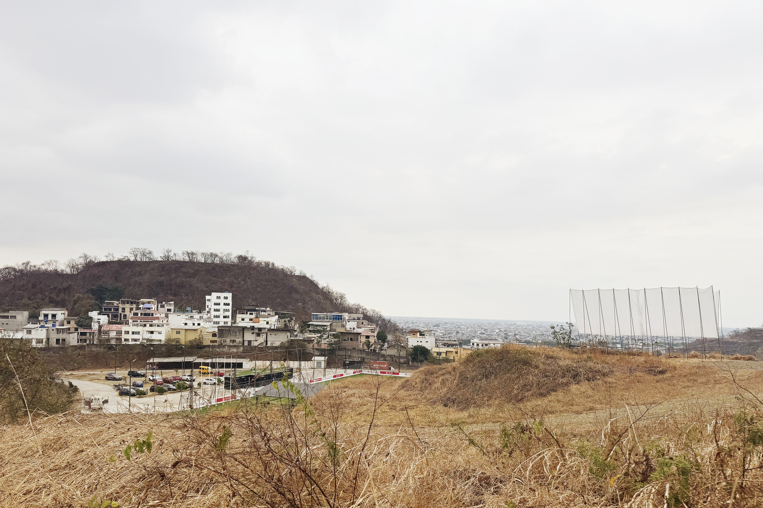 This Lightweight Metal Structure Turns an Ecuadorian Hilltop Into a Place of Reflection