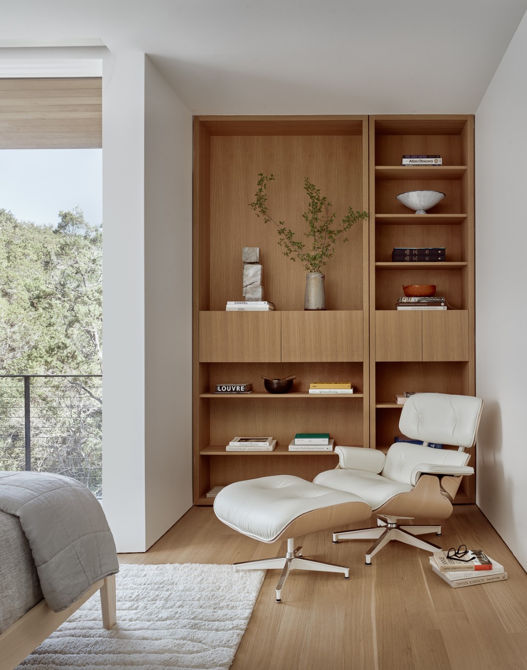 This Austin Home Climbs Above the Trees for a Life Without Curtains