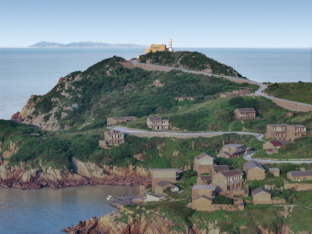 Huanglong Island Lighthouse Hotel by WJ STUDIO