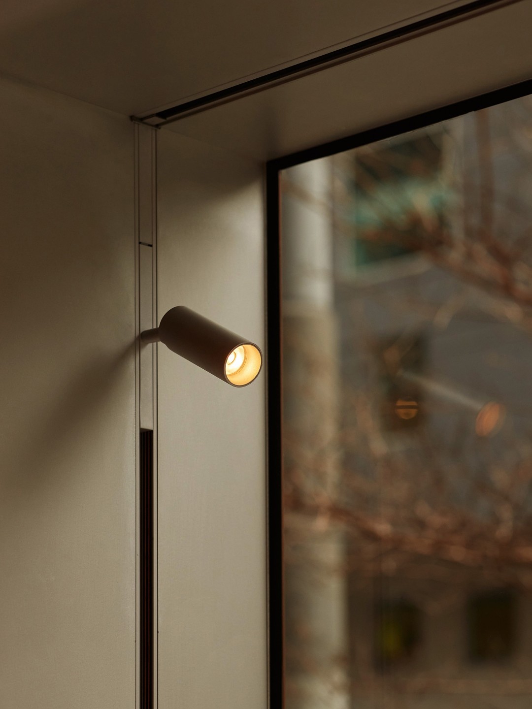 Scanlan Theodore’s Melbourne Store Proves That Lighting Design Can Be Both Luxurious and Responsible