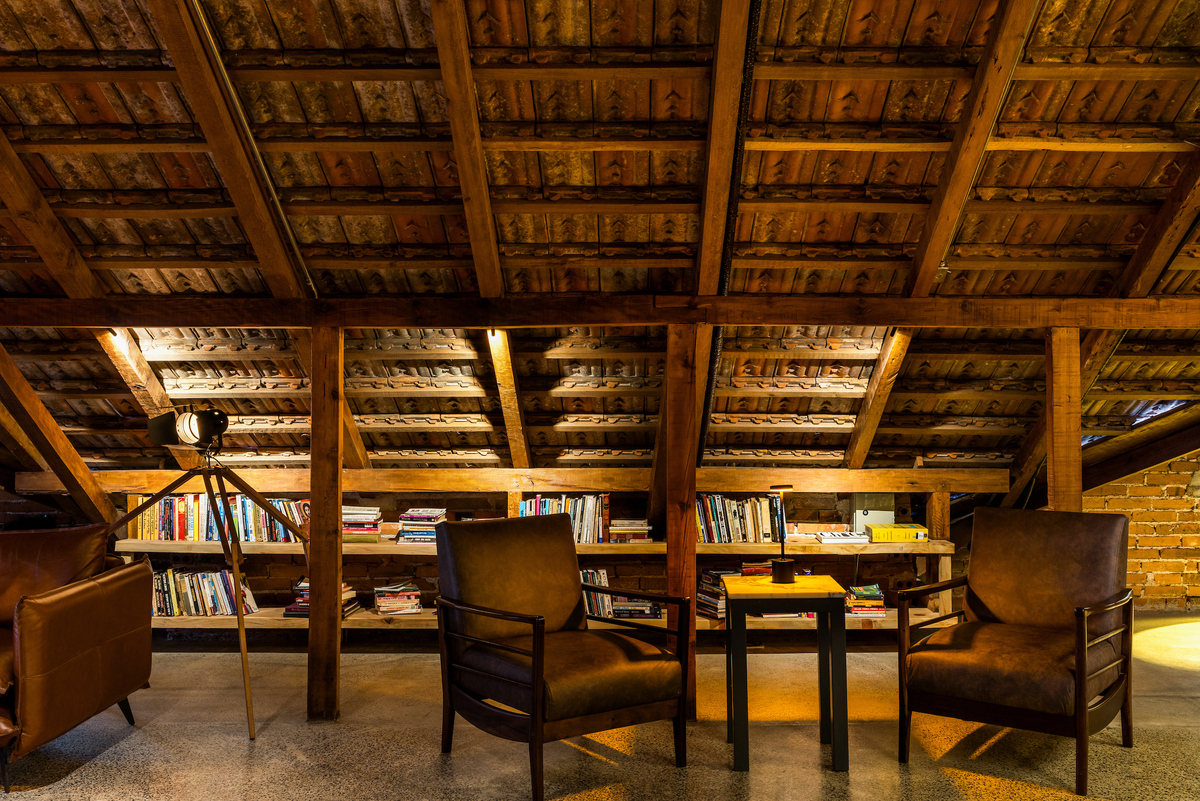 Bar Céu by Kuster Brizola Arquitetos