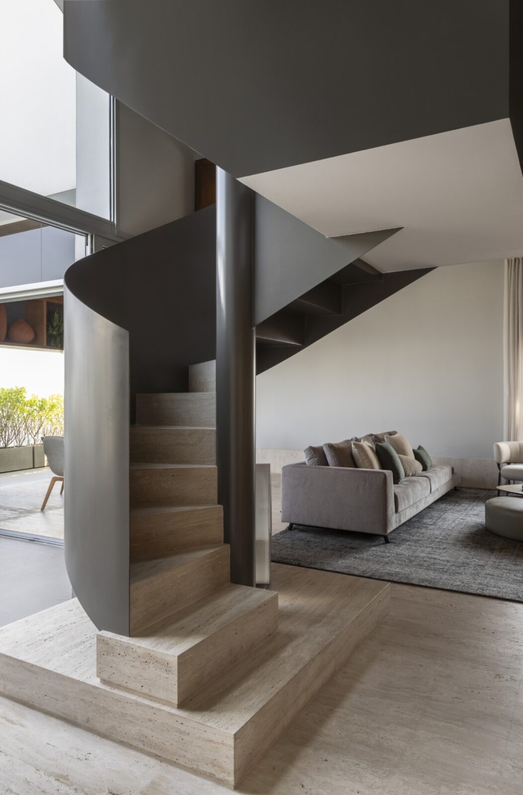 Family Life Finds Its Flow in São Paulo’s Vila Madalena Apartment
