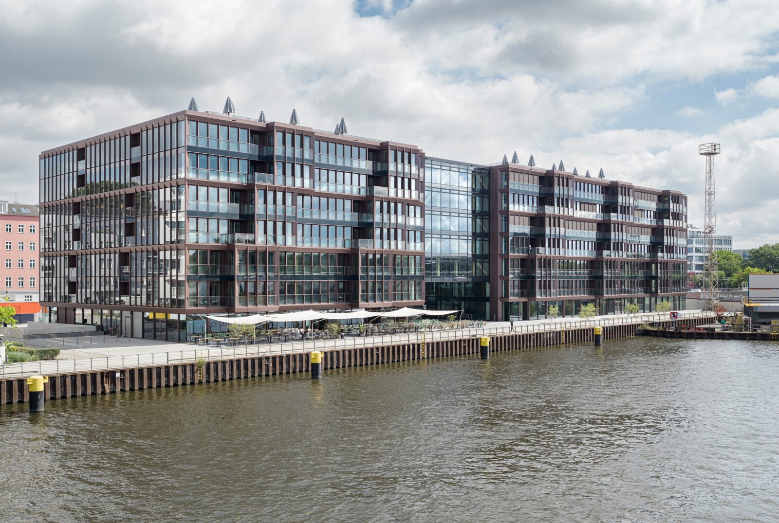 New Dockyard Office Complex in Berlin