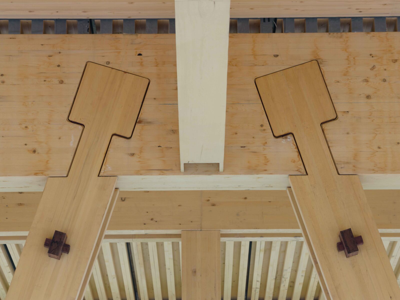 Okkake-Daisen-Tsugi joints