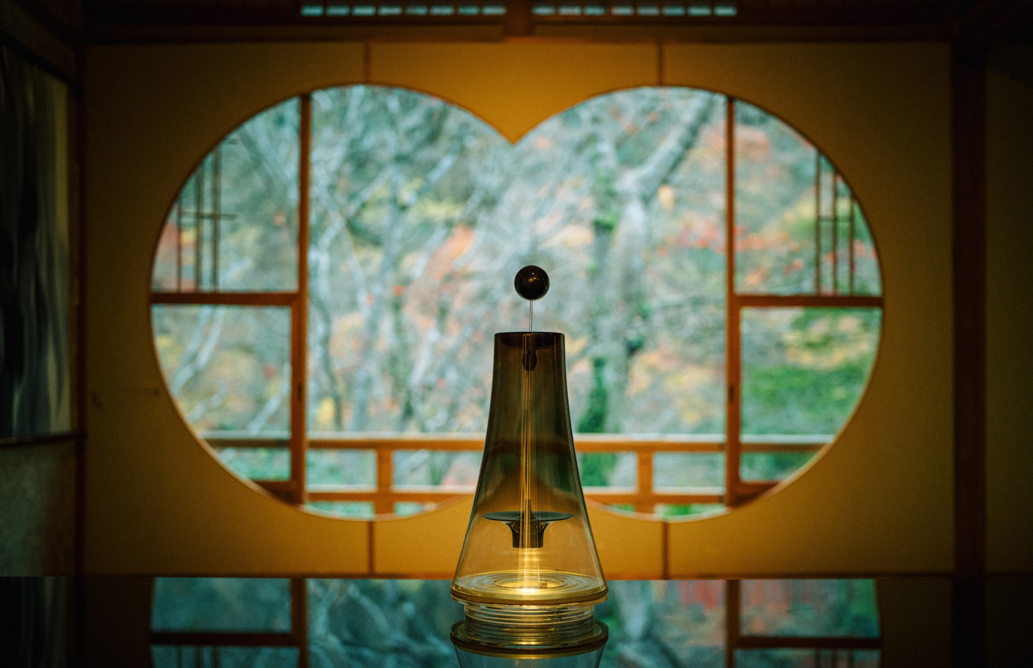 Yurameki lamp by Jingwen Gu