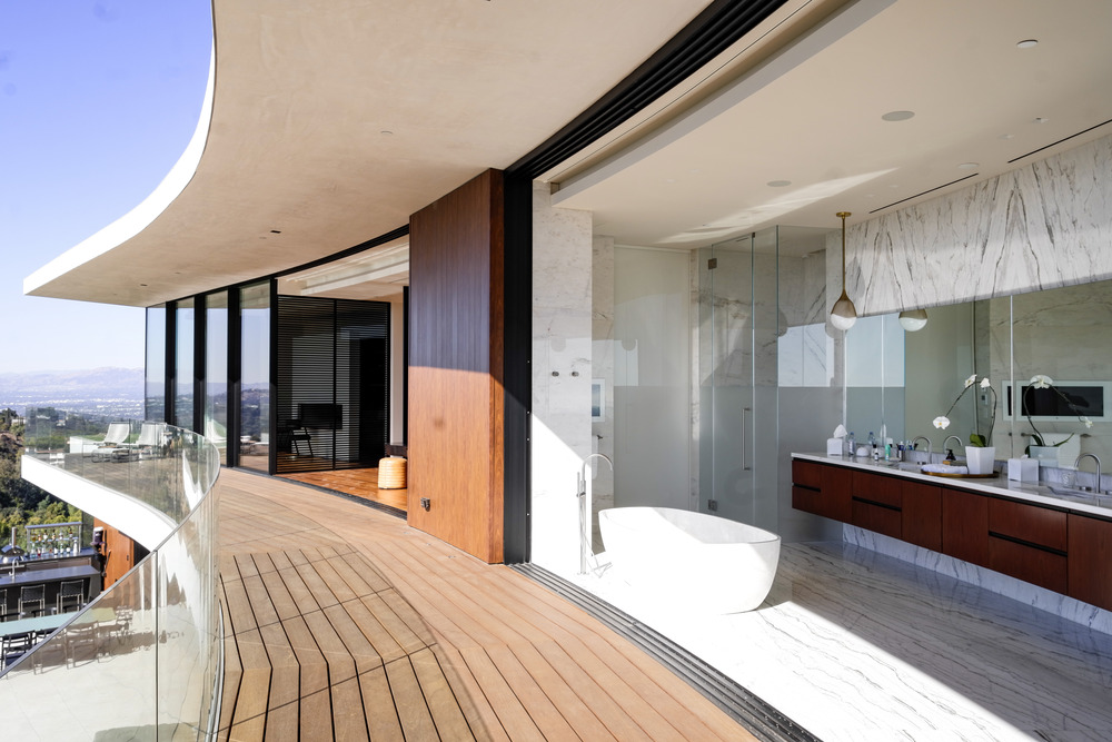 Briarcrest Residence by Heusch Architecture