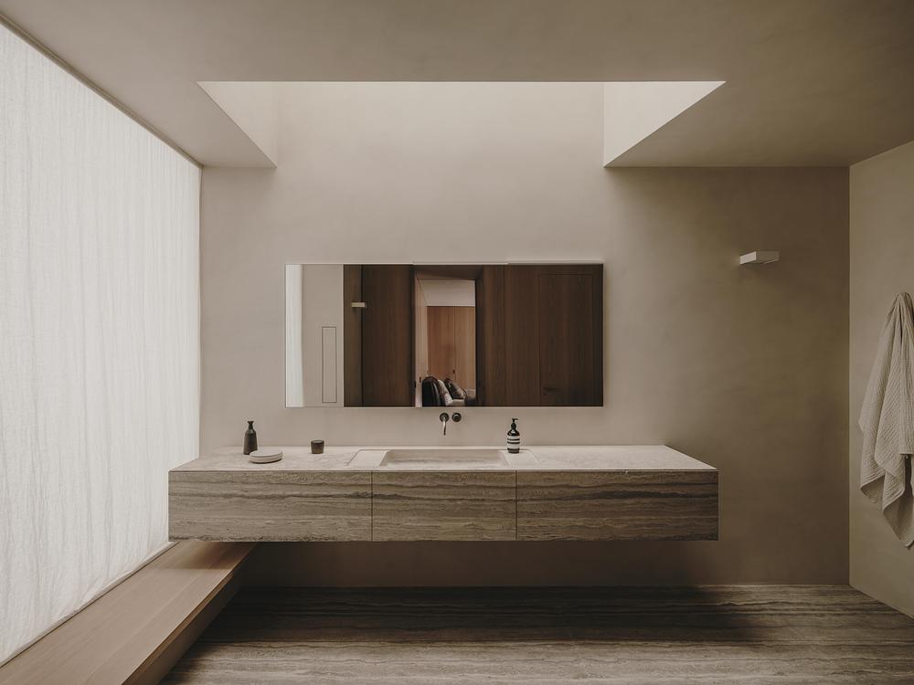 Paris Townhouse by Holzrausch Studio