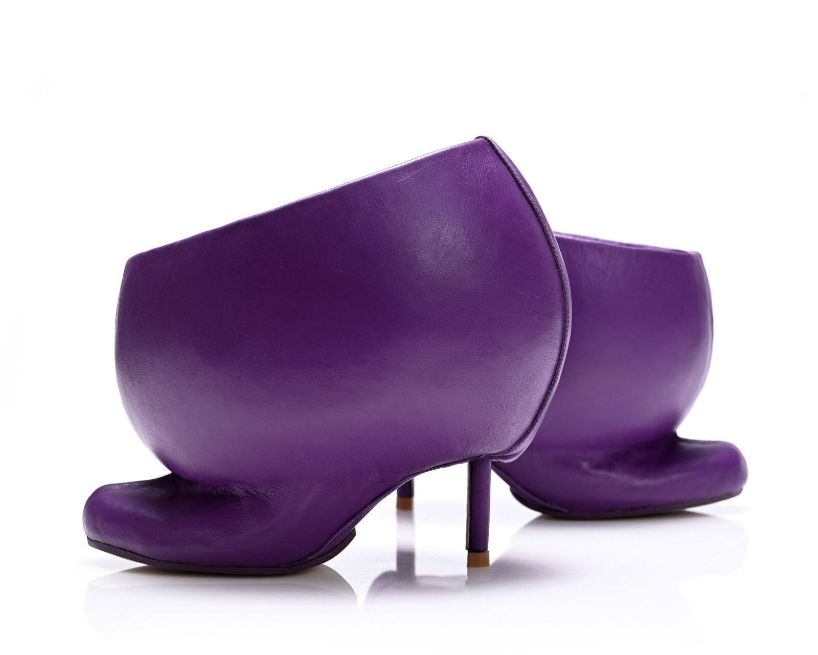 "Surreal" by Deborah Kiwi
Photo credit: Shay Ben-efraim