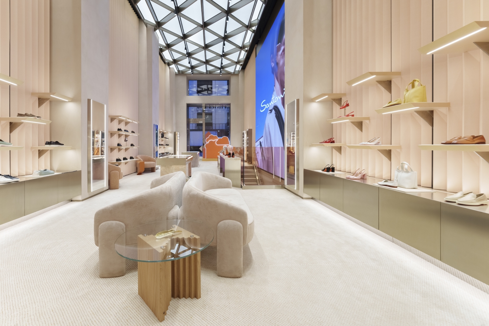 Santoni lighting design by Effetto Luce Lighting