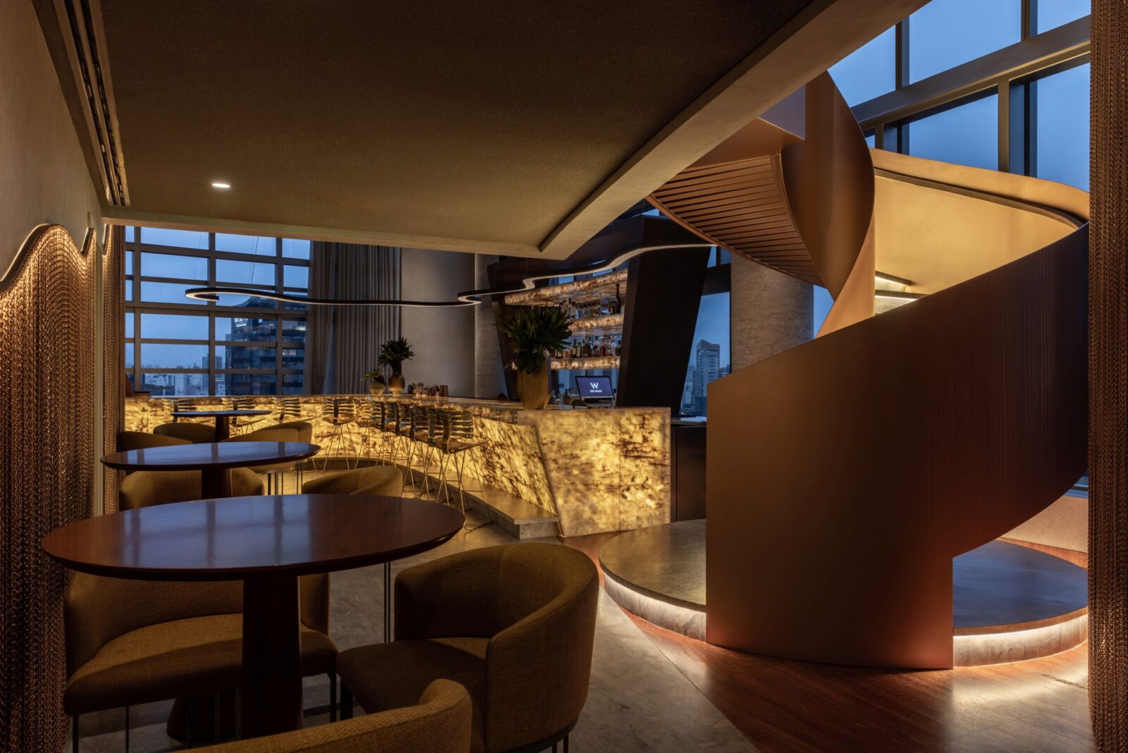 W Bar, credit, Maíra Acayaba