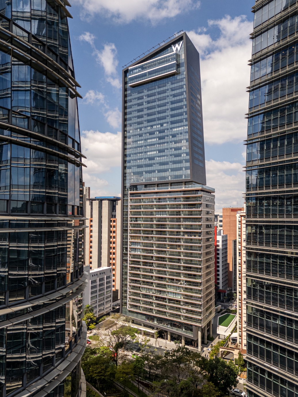 W hotel: credit Pedro Mascaro