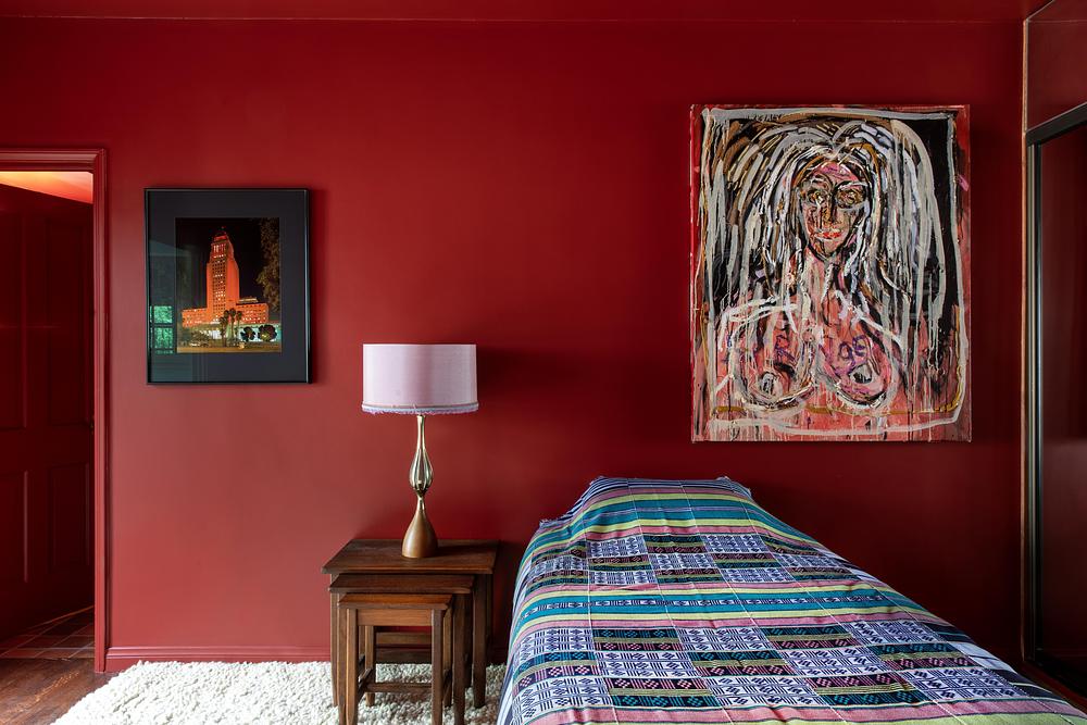 Tonester Paints Transforms Zappa Nest