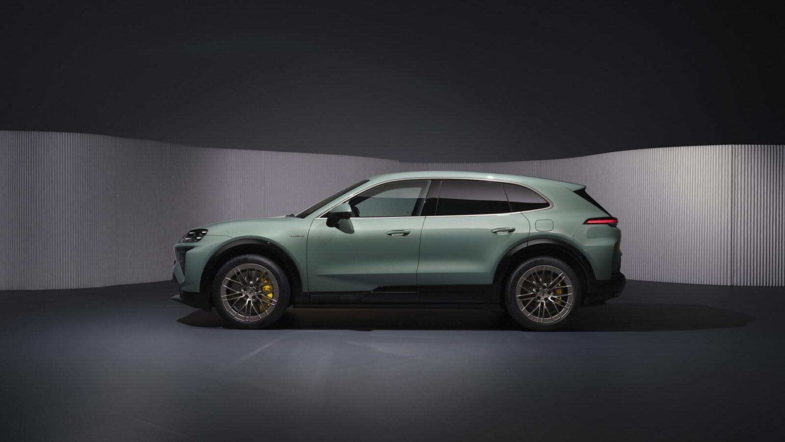 Porsche Cayenne Electric