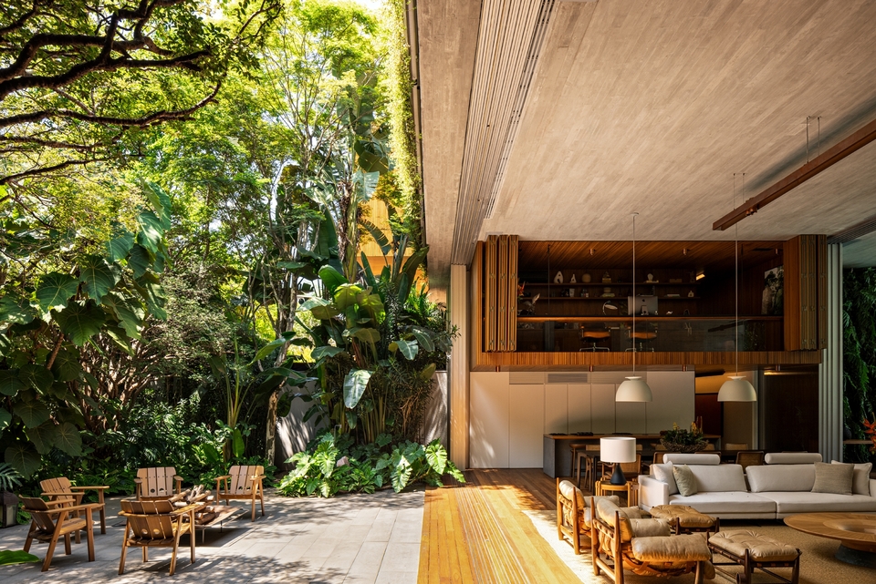 Ibsen House by Rodrigo Oliveira Paisagismo