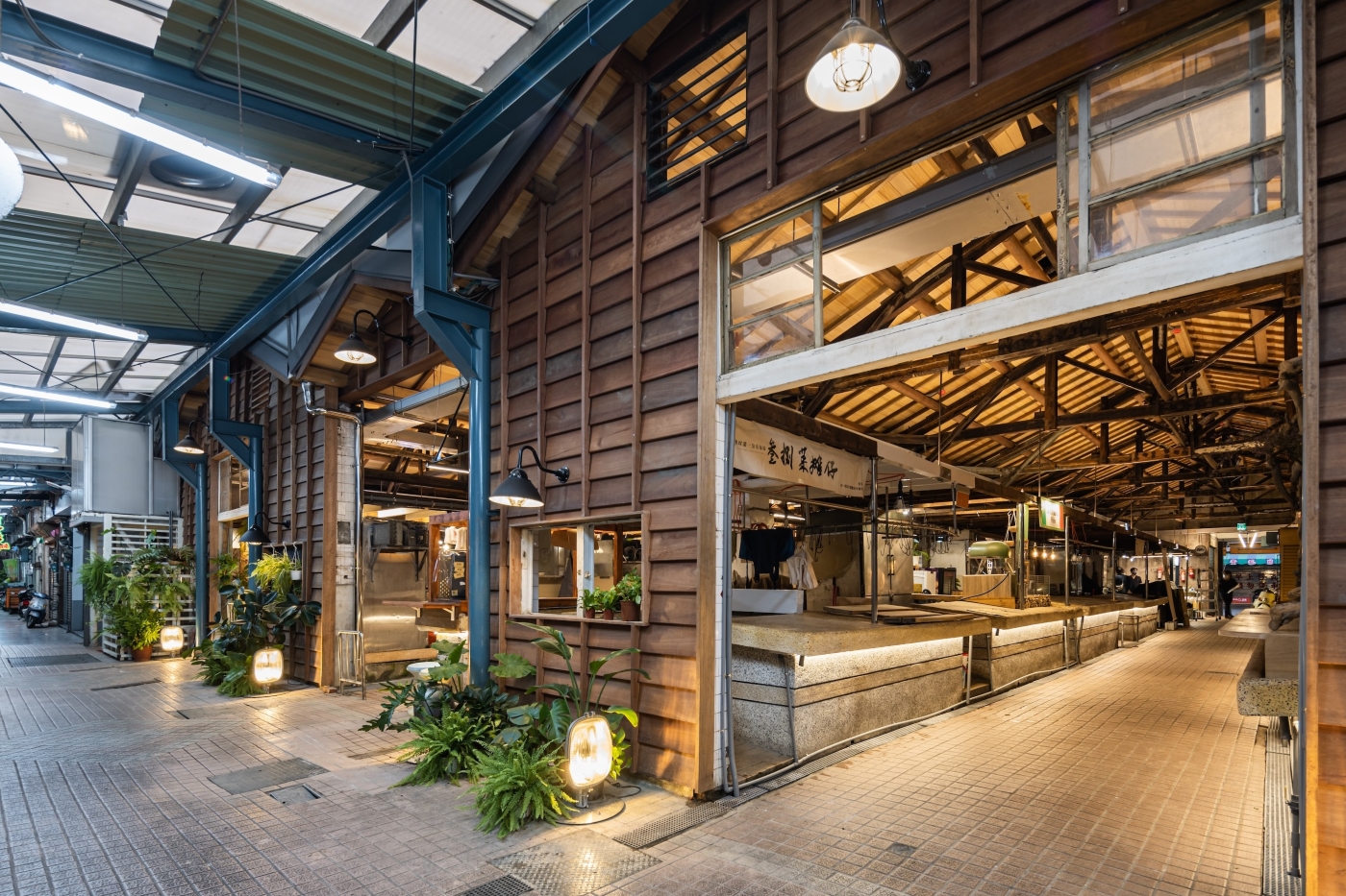 Yancheng First Public Retail Market