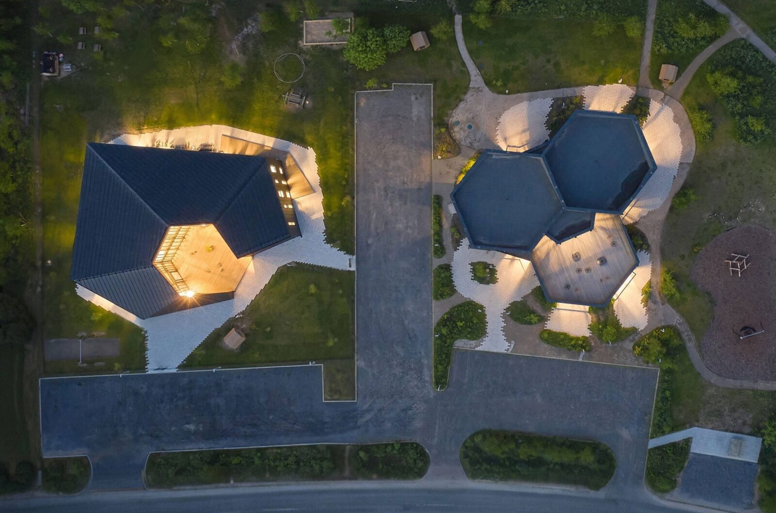 Photo credit: Norbert Tukaj