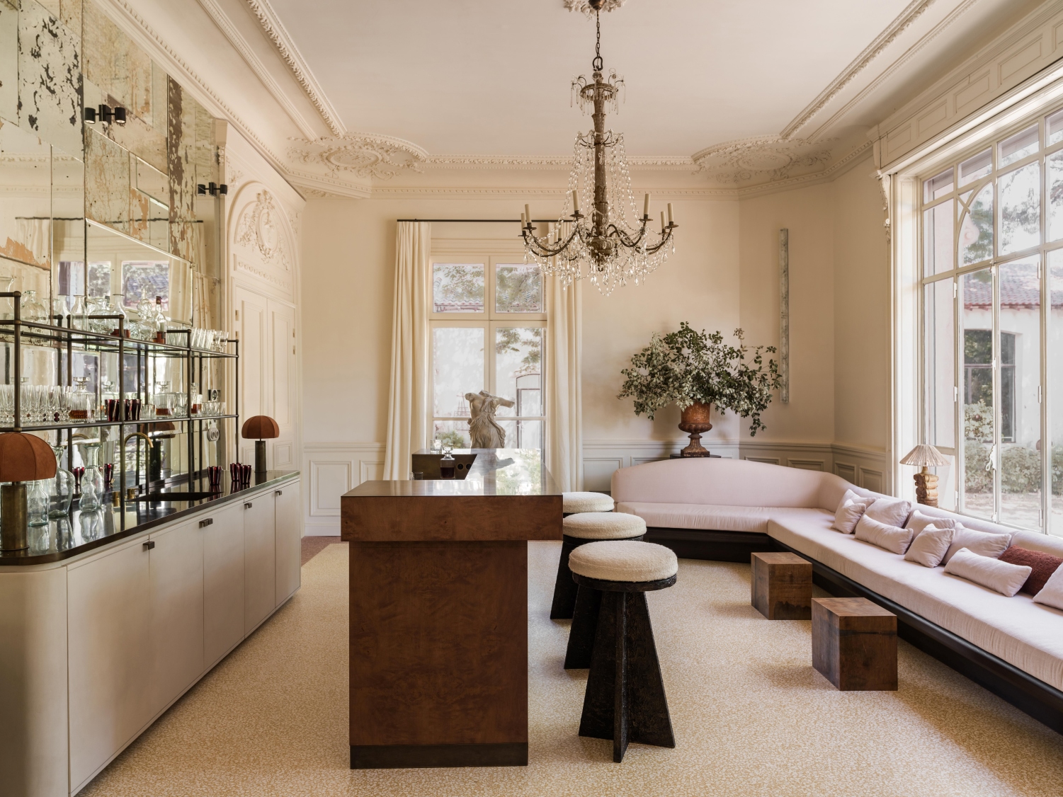 Chateau La Banquière refurbished bar