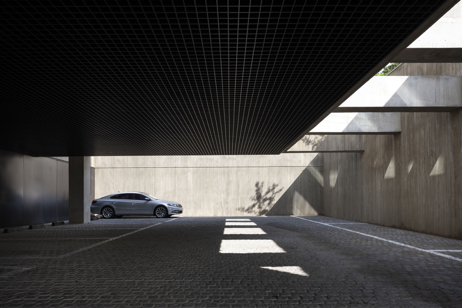 Googun Office outdoor courtyard