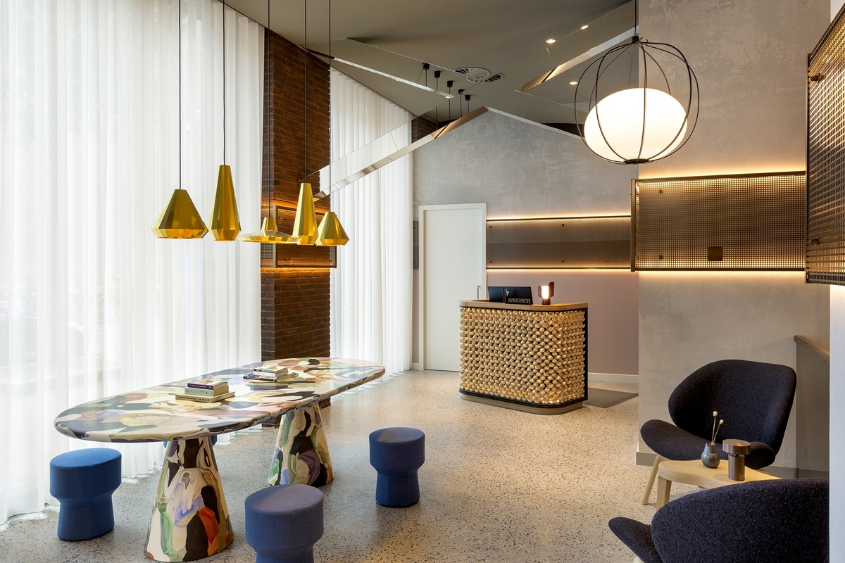 Renaissance Amsterdam Hotel Lobby Bar & Lounge