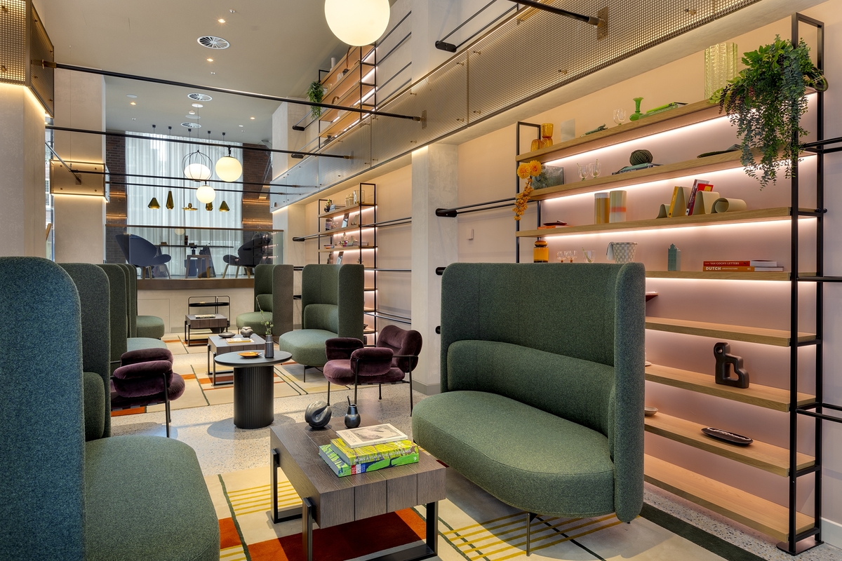 Renaissance Amsterdam Hotel Lobby Bar & Lounge