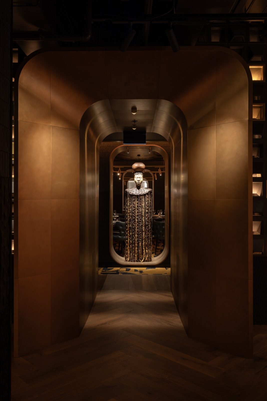 Restaurant Meat & Wine co., African Queen with lighting by Ark Lighting