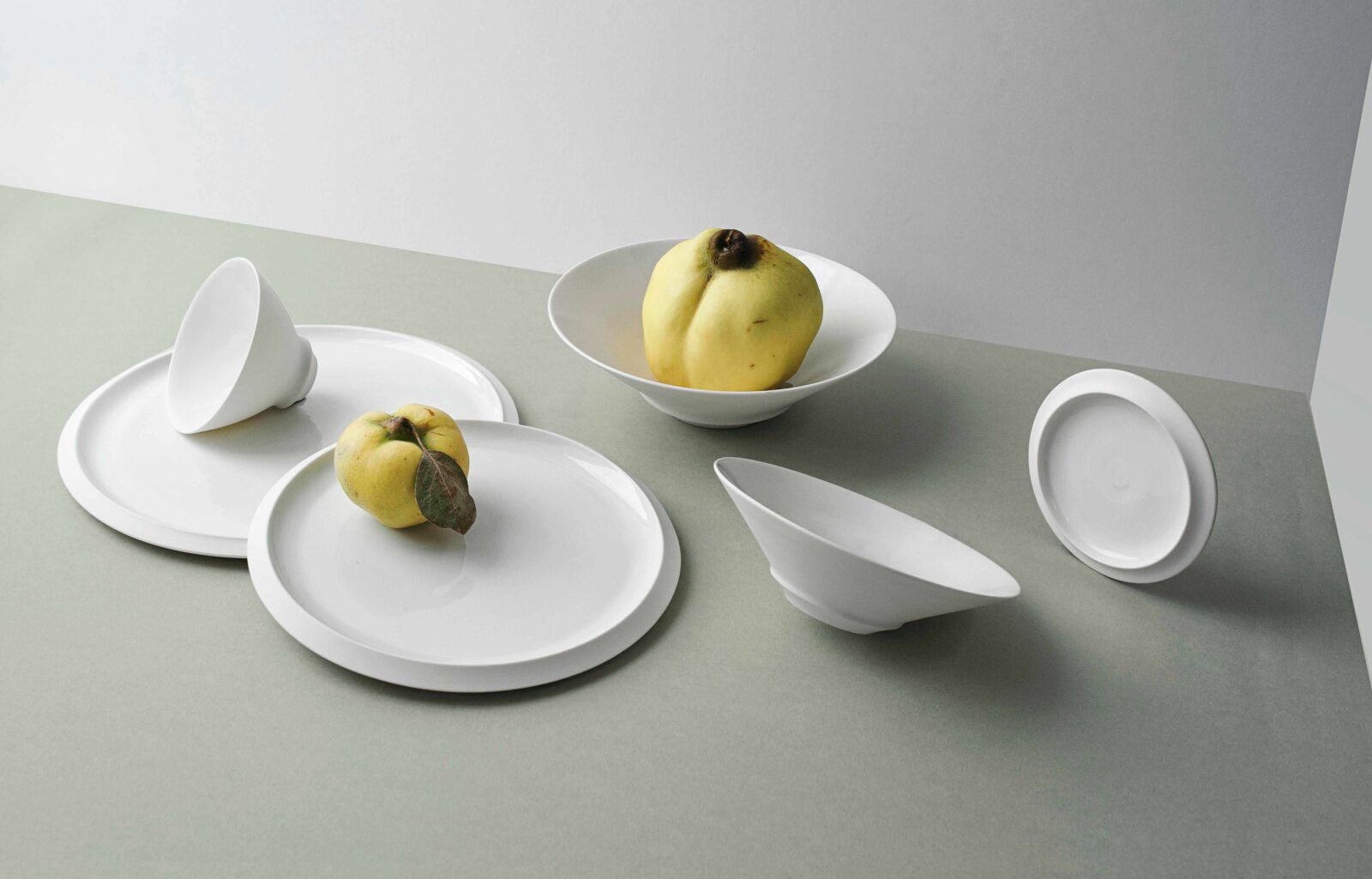 Silhouet tableware collection
