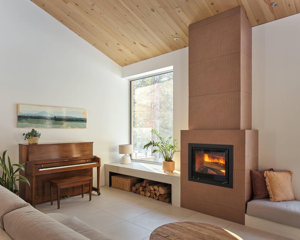 Forest House in Quebec by La Nony FAMILI