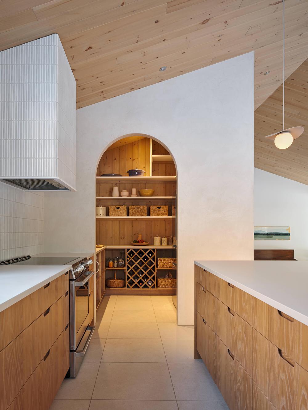 Forest House in Quebec by La Nony FAMILI