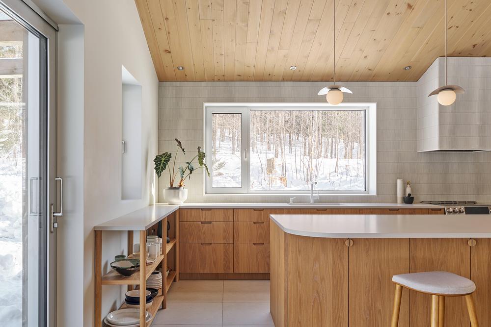 Forest House in Quebec by La Nony FAMILI