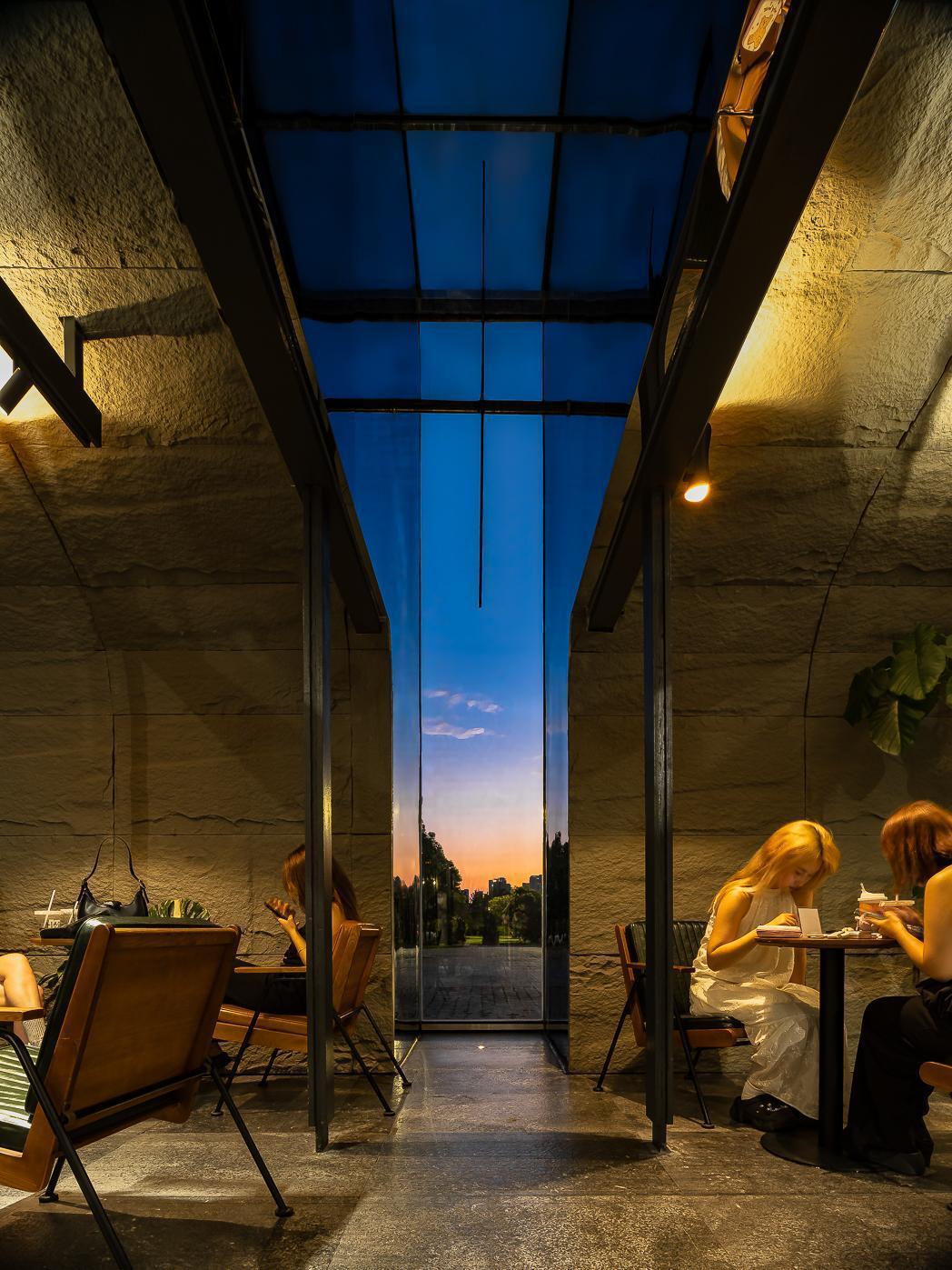 LIAO LIAO Cafe at Luoyang Museum