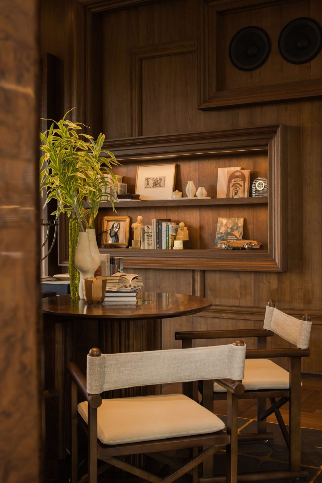 ENJOYDESIGN and Bluemoon Design retail spaces