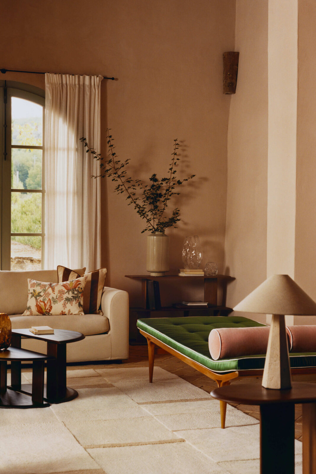 H&M HOME Spring 2026 lounge decor