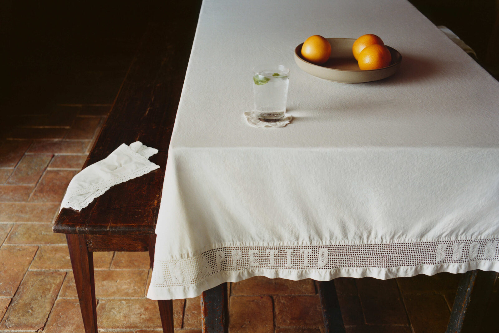 H&M HOME Spring 2026 table setting