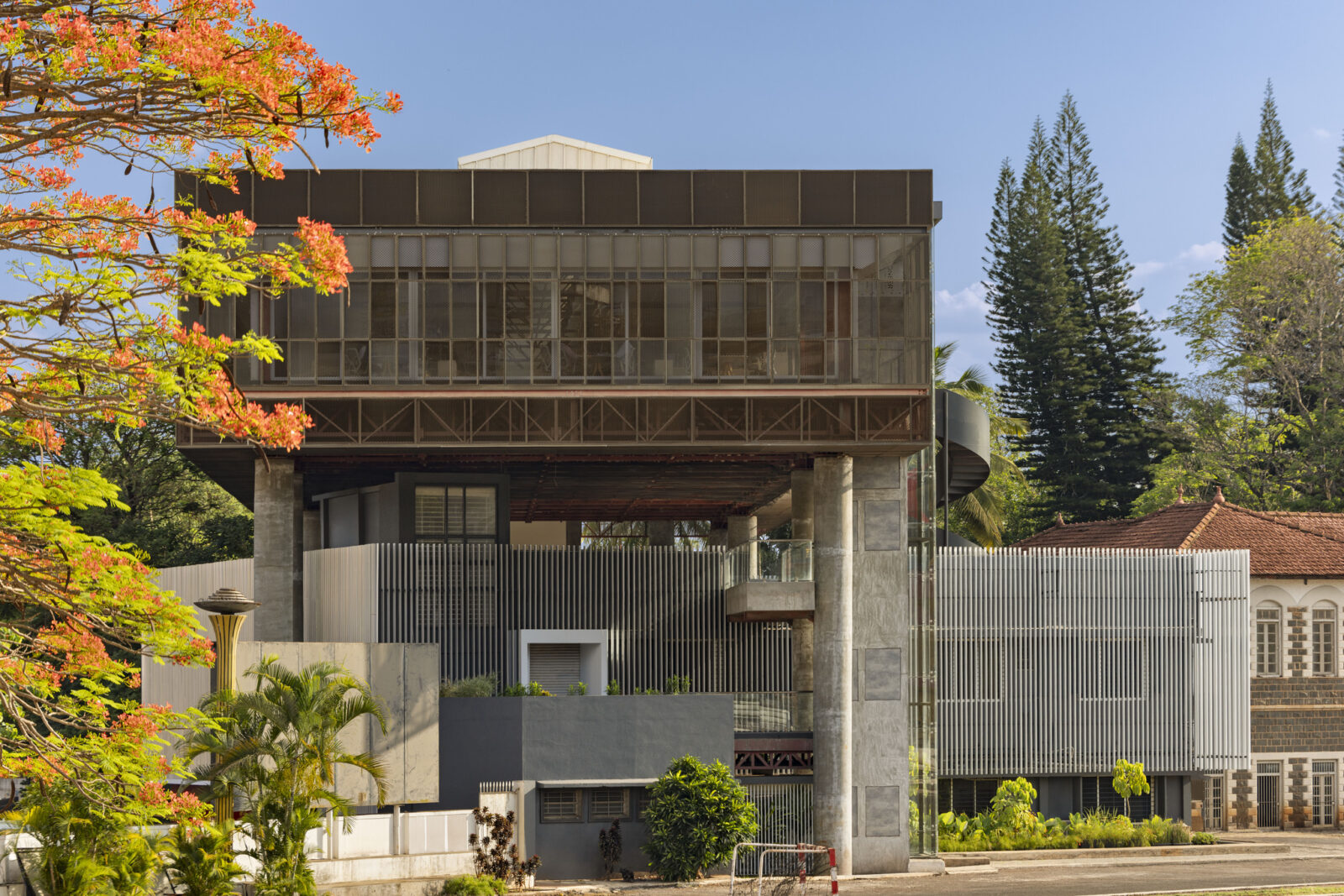 Hover Space by Thirdspace Architecture Studio