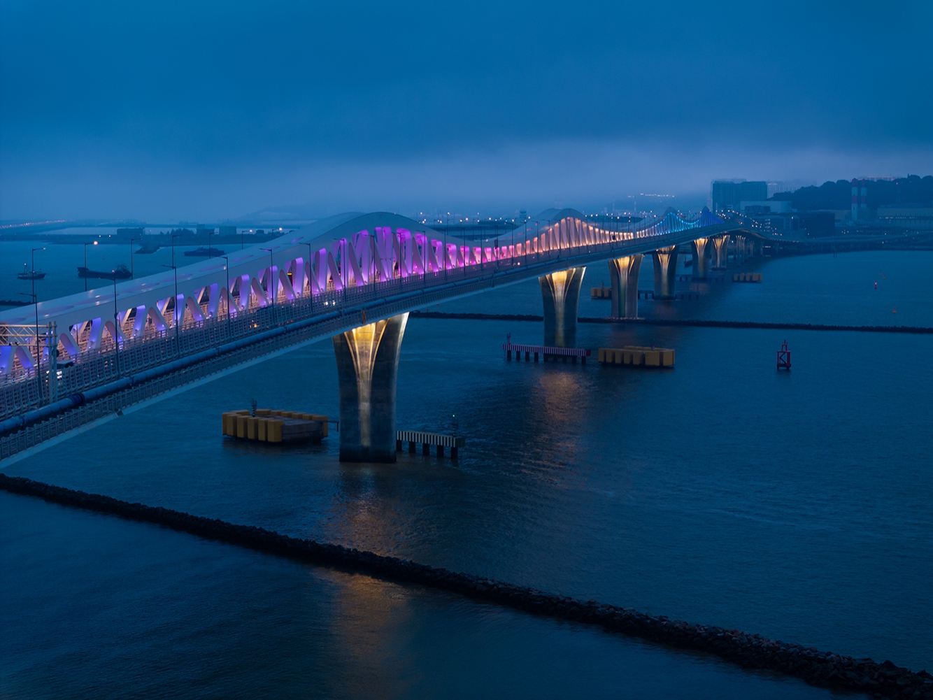 Nightscape Lighting Design for Macau Bridge