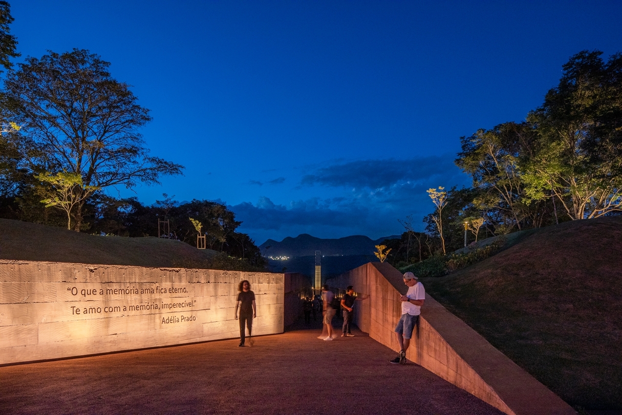 Memorial Brumadinho by Atiaîa Lighting Design