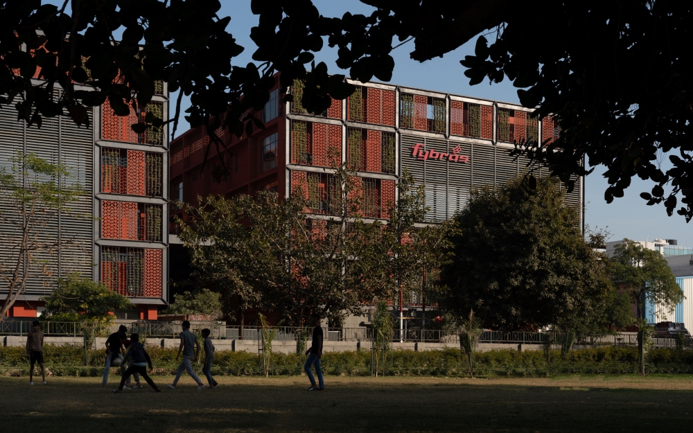 Mixed use Commercial cum Warehouse Complex