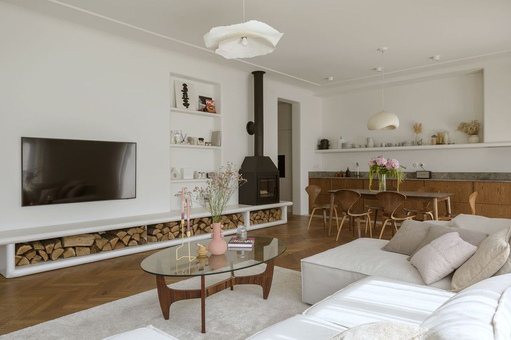 House of Curves by Five Cell