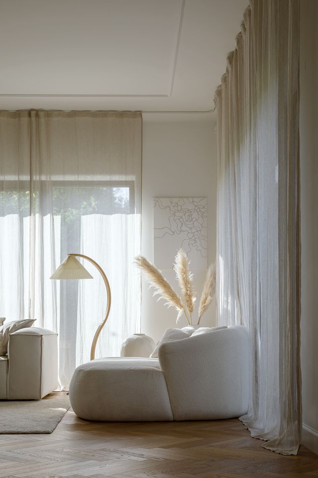 House of Curves by Five Cell