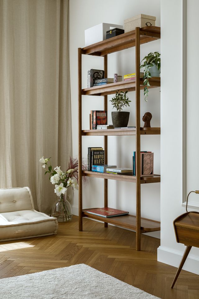 House of Curves by Five Cell