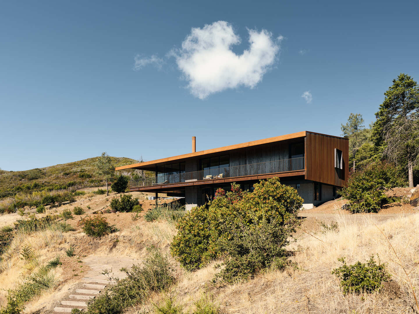 Pine flat by Faulkner architects